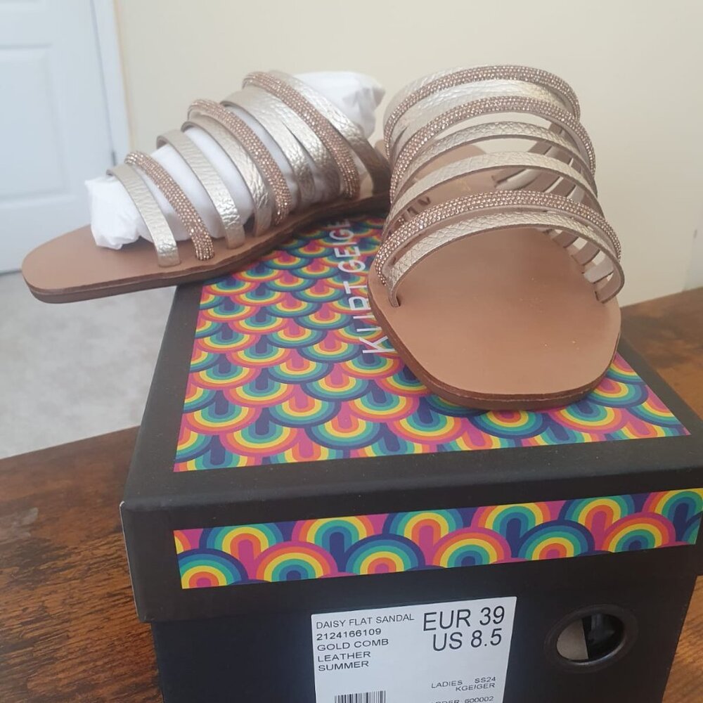 Sandal Kurt Geiger DAISY FLAT  Color: GOLD COMB  Size: 8.5, new, never worn - Picture 5 of 12